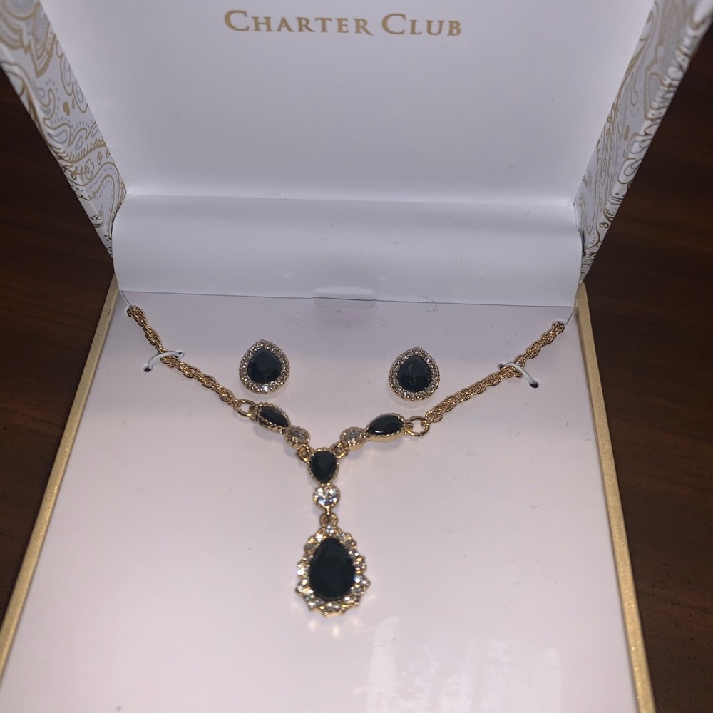 Earrings and necklace set